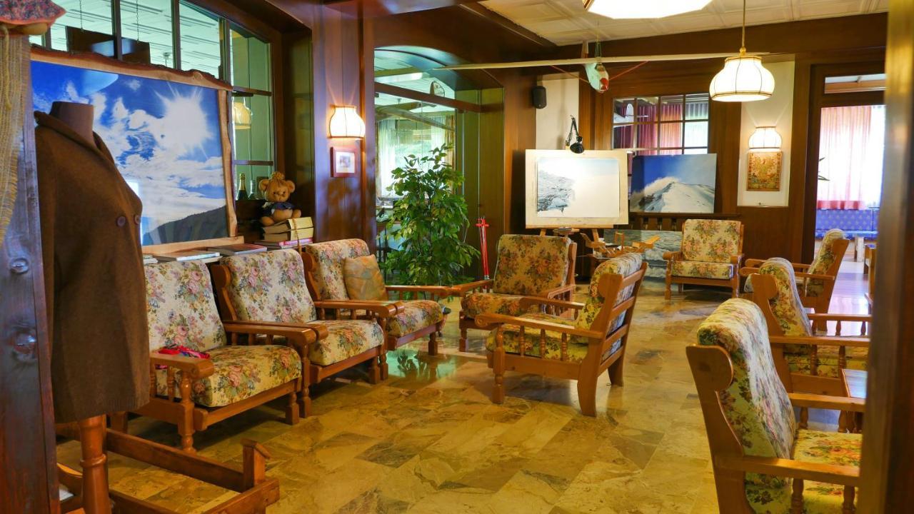Hotel Rech-Hof Sayonara 福尔加里亚 外观 照片